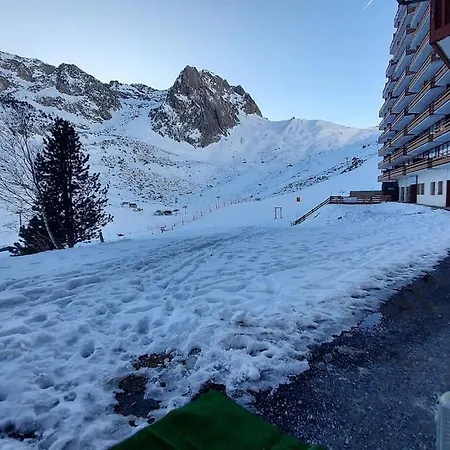 Au Pied Des Pistes, Avec Parking Couvert Et Vue Montagne